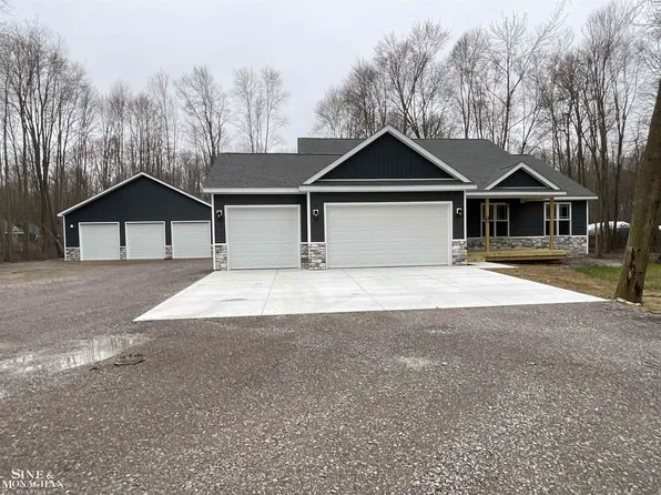 9130 Stone Rd, Algonac, MI 48001