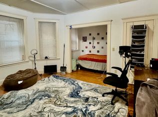 131 Park Dr APT 19, Boston, MA 02215