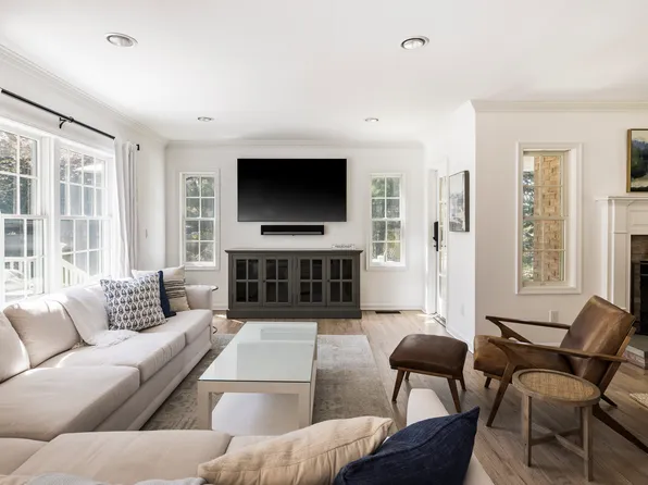 40 Tredwell Ln, Sag Harbor, NY 11963