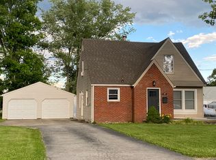 83 N Main St, Austintown, OH