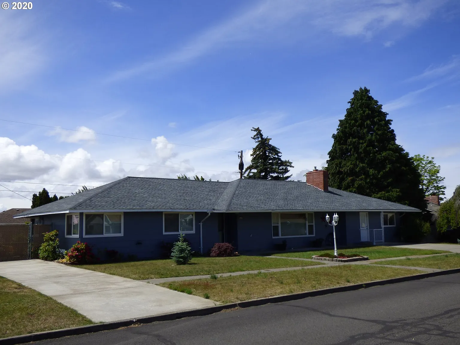 612 Elm St photo 1