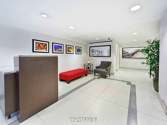 3rd image of 210 E 36th St APT 4A