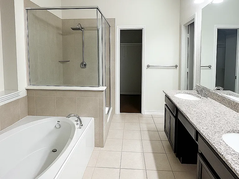 11071 Walts Run Ln — Photo 13