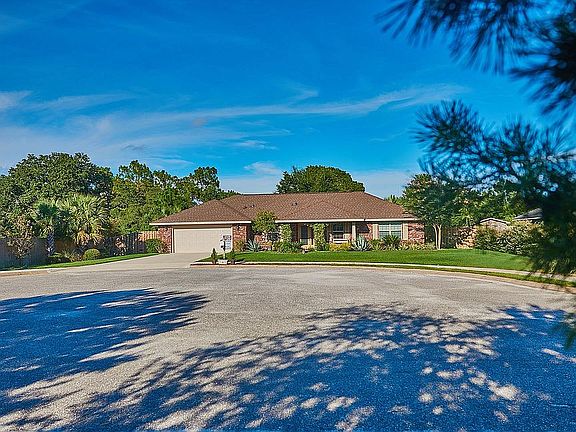 2nd image of 5399 Woodlake Trce