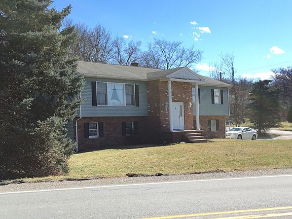 2nd image of 1 Crest Hill Dr