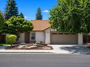 2566 Menlo Ave, Clovis, CA 93611