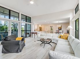 6997 Longboat Dr S, Longboat Key, FL