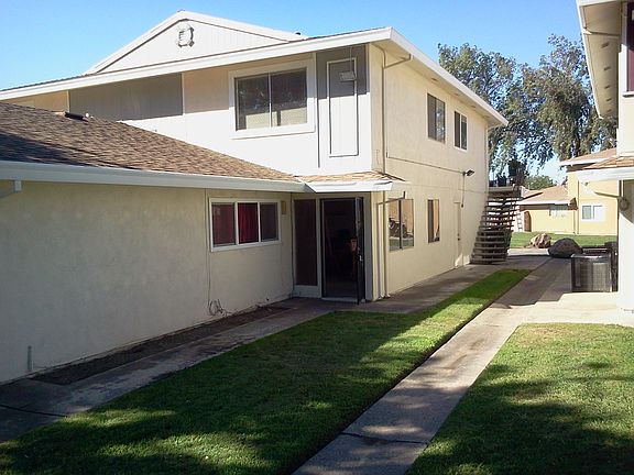 2nd image of 7328 Franklin Blvd APT 2