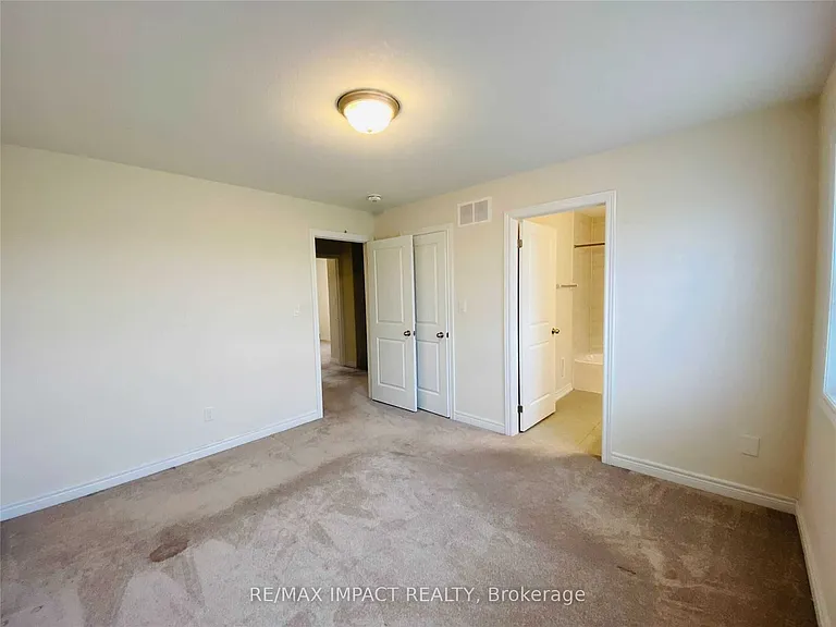 867 Broadway Blvd — Photo 12
