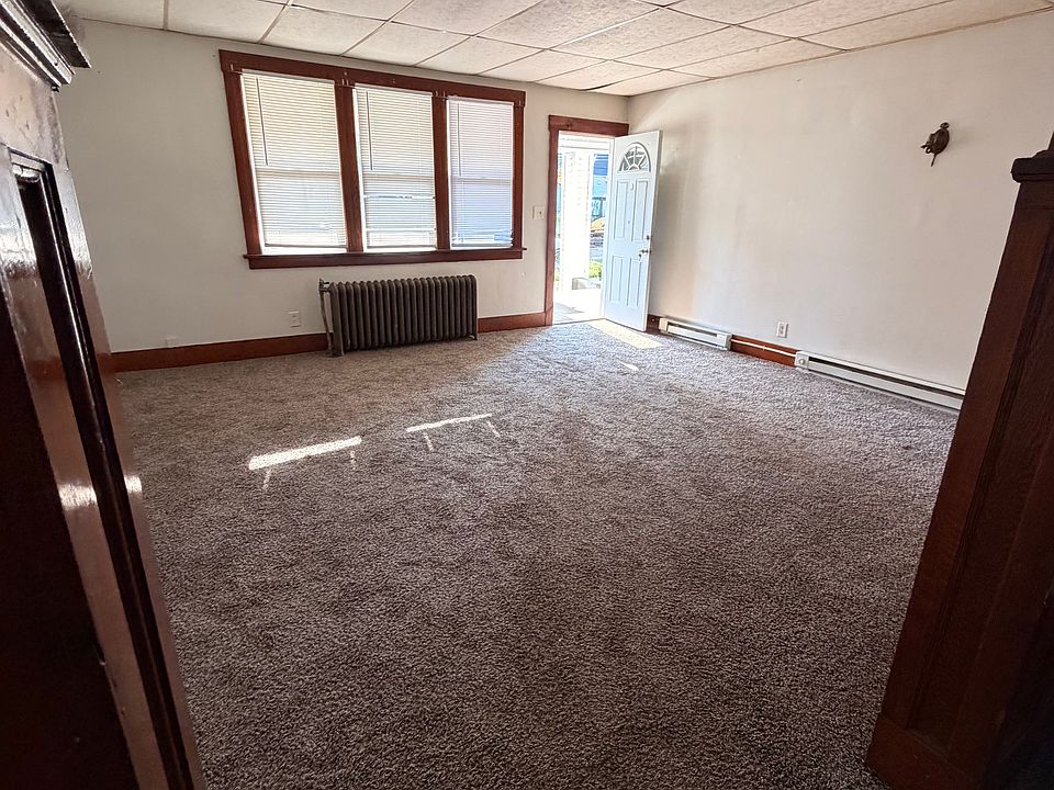 1st image of 15 Jericho Rd #A