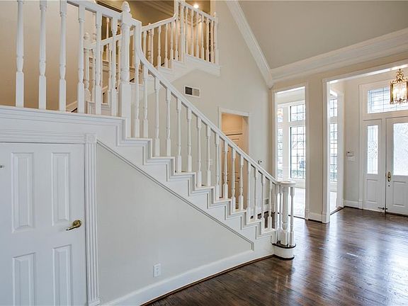 4th image of 4532 Salerno Cir