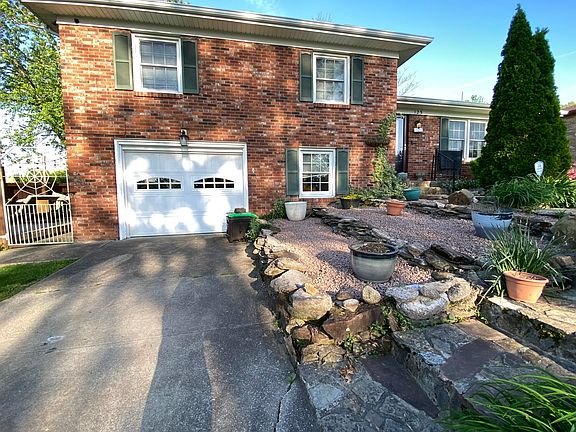 2nd image of 125 Westwood Dr