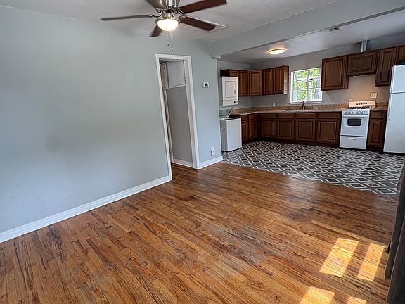 5th image of 501 N University Blvd