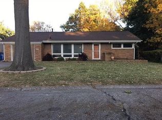 3006 15th St, Moline, IL 61265