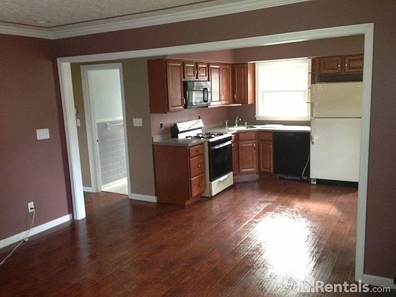 3rd image of 12116 Saint Clair Dr
