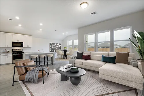 134 Edgewater Trl Photo 1