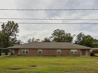 485 Shady Dr, Bridge City, TX 77611