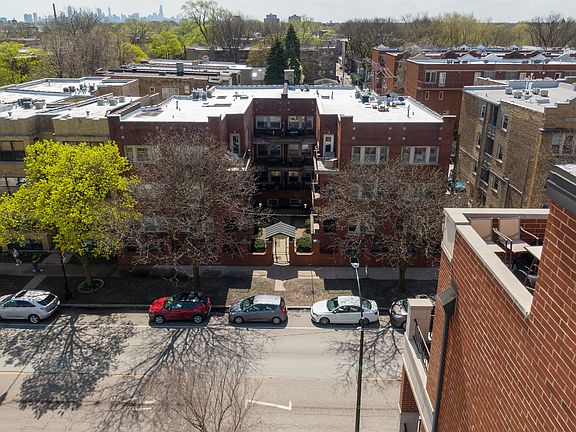 3rd image of 1953 W Foster Ave APT 1