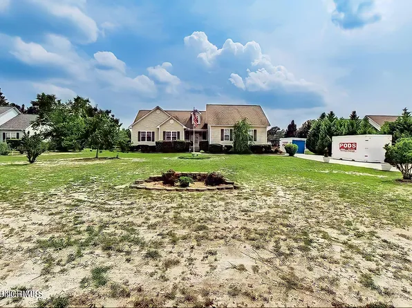 520 W Denny Avenue, Pinebluff, NC 28373