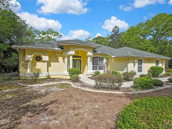 30 Cyclamen Ct, Homosassa, FL 34446