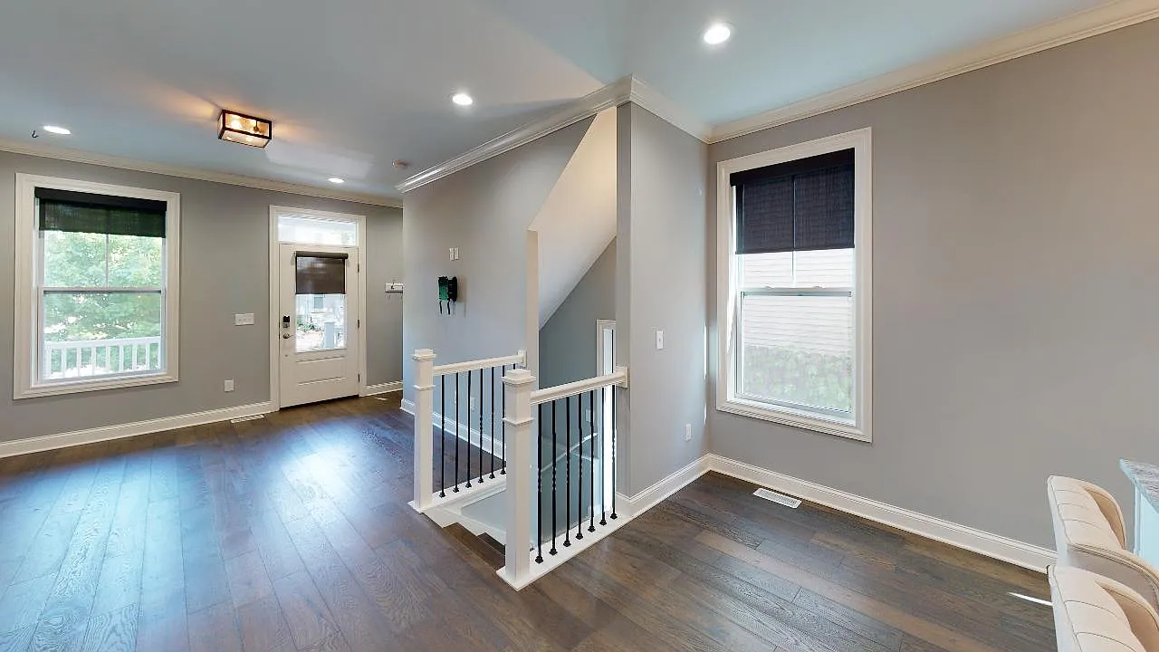 3 bed, 4.5 bath, 1913 sqft, $3,495 — Photo 2