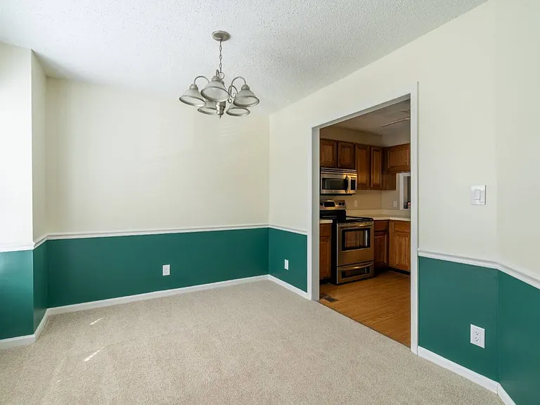 5419 Sharpe Dr — Photo 4