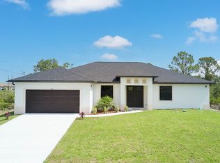 637 Cardinal St E, Lehigh Acres, FL 33974