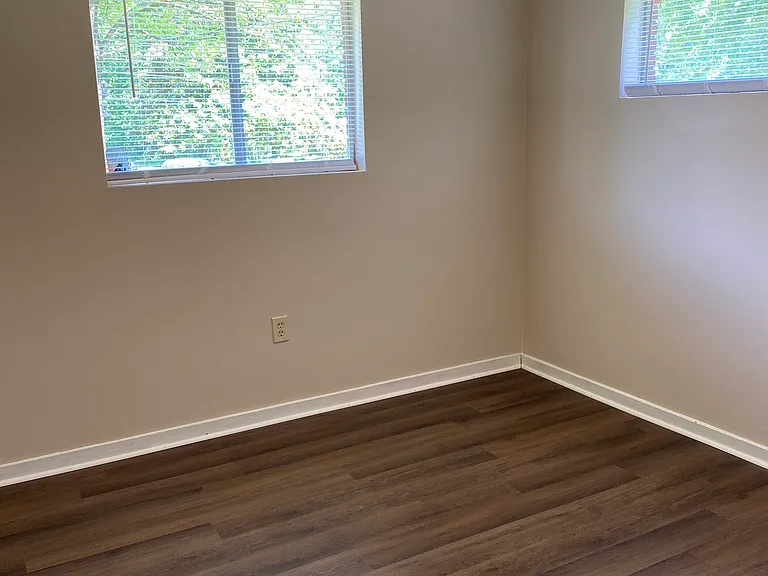 147 Willie Burrell Dr — Photo 8
