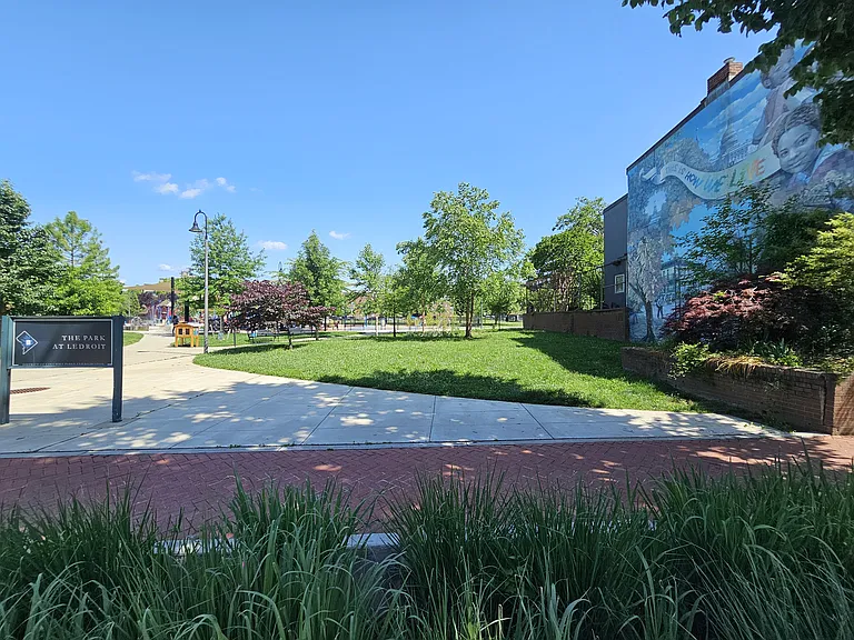 2211 Flagler Pl NW #B — Photo 14