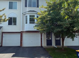 2991 Village Ln, Chanhassen, MN 55317