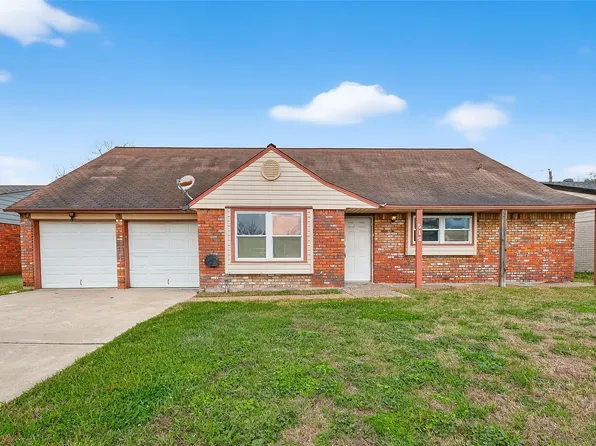 512 Harold Ln, Baytown, TX 77521