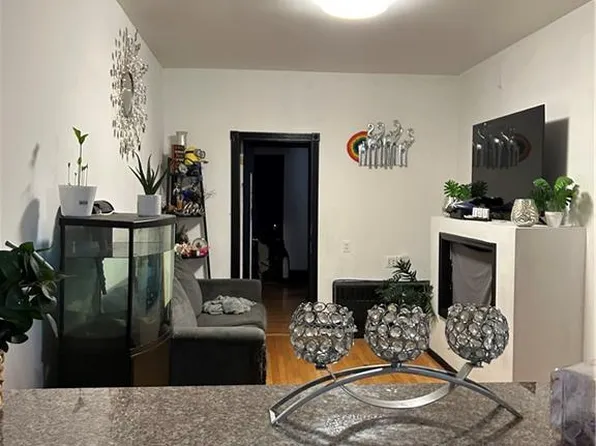 204 Highlawn Avenue image 3 of 11