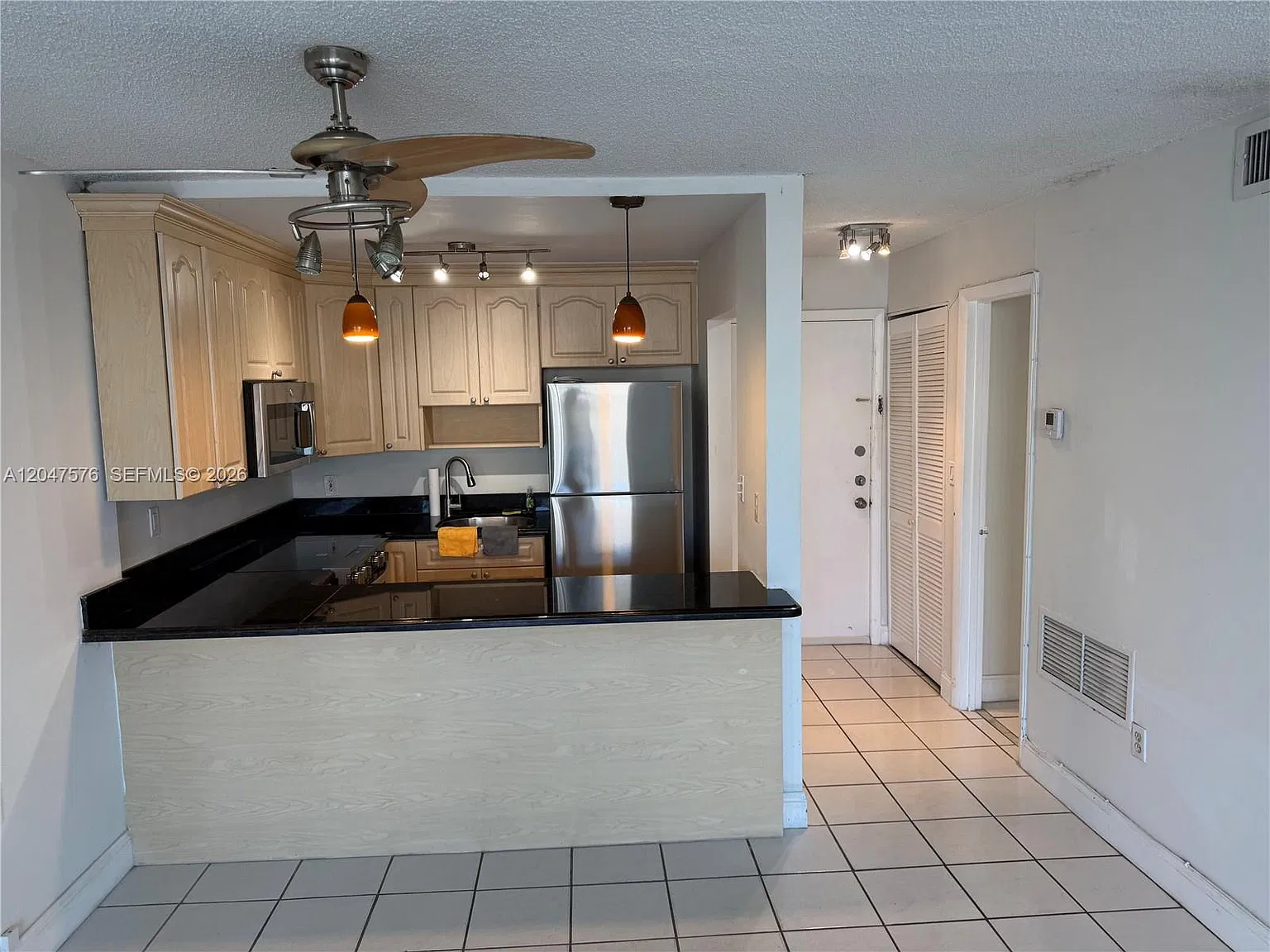 Lisette Condo — Photo 2