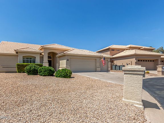 3rd image of 10332 E ELMWOOD Court