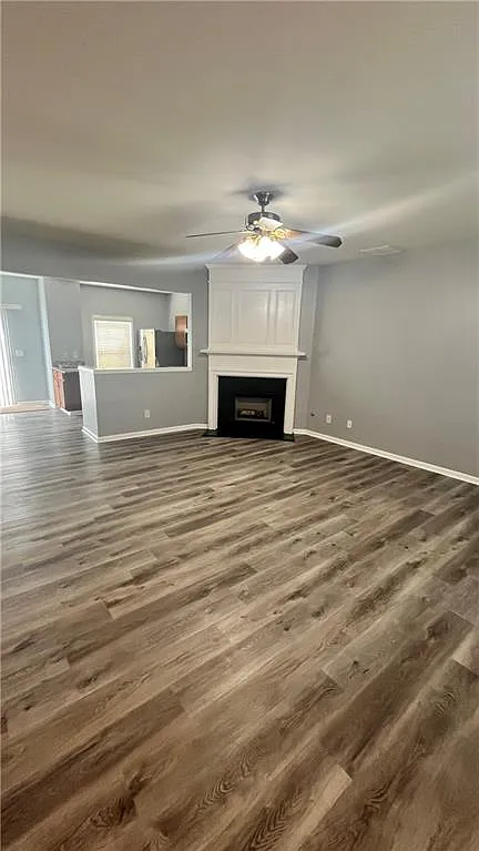 3 bed, 2.5 bath, 1386 sqft, $2,325 — Photo 4