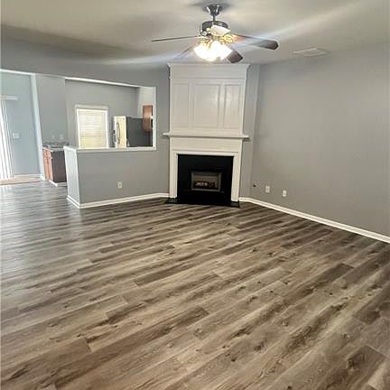 4th image of 1044 Prestwyck Ct