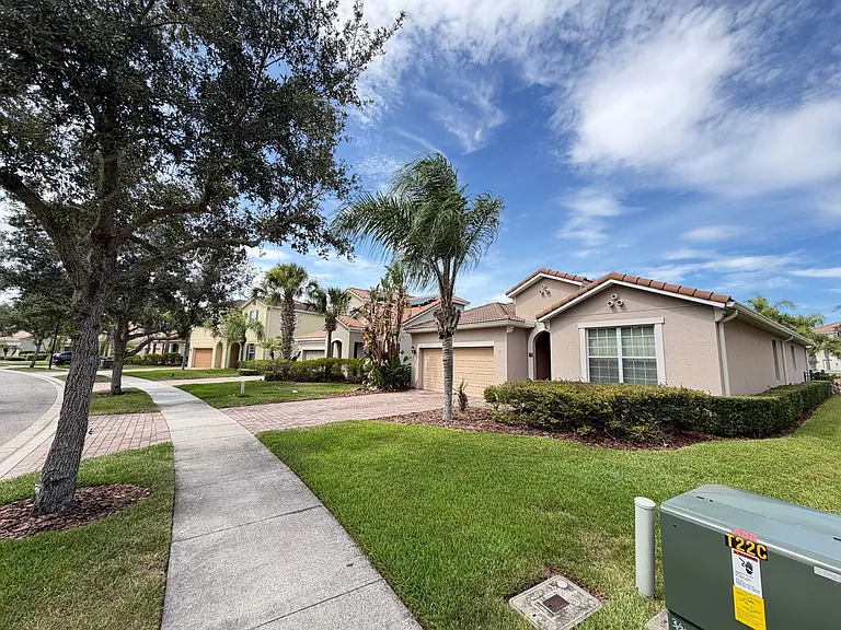 11867 Padua Ln — Photo 4