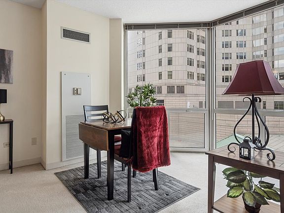 5th image of 222 N Columbus Dr APT 612