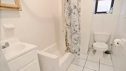 Rented by Park Property Advisors