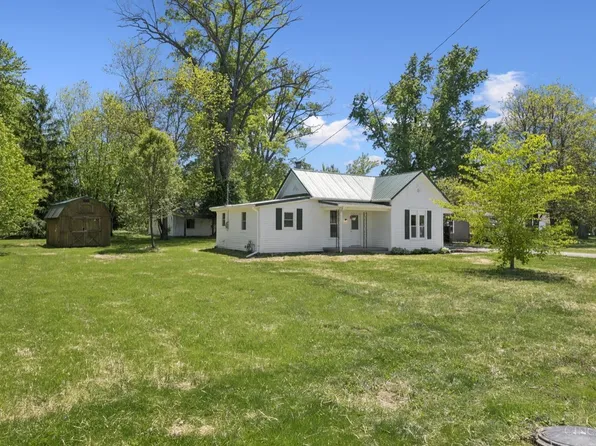 304 Bethel Concord Rd, Bethel, OH 45106