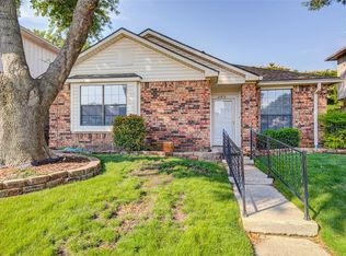 2140 Arbor Creek Dr, Carrollton, TX 75010