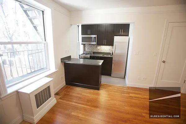 Sold by Highline Residential | media 8