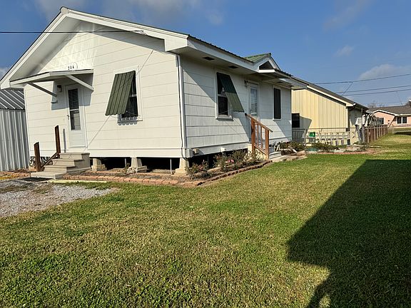 2nd image of 204 N Carol St