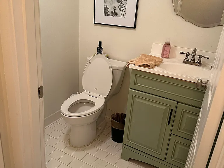 1035 June Rd #1035 — Photo 7