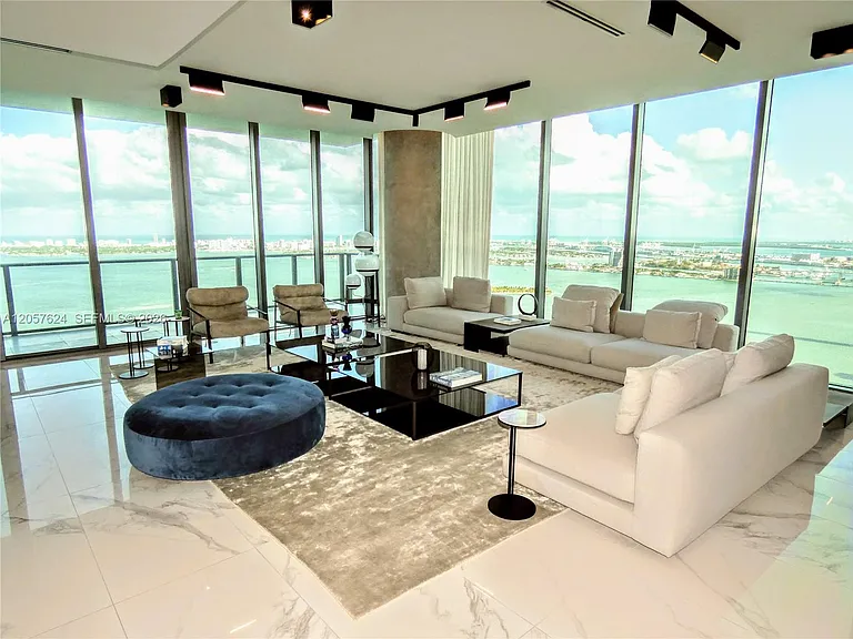 3131 NE 7th Ave #Penthouse 4901 — Photo 65