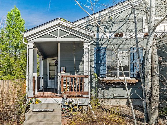 3rd image of 729 Mathews Cir