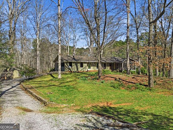 4th image of 617 Arbor Hill Rd