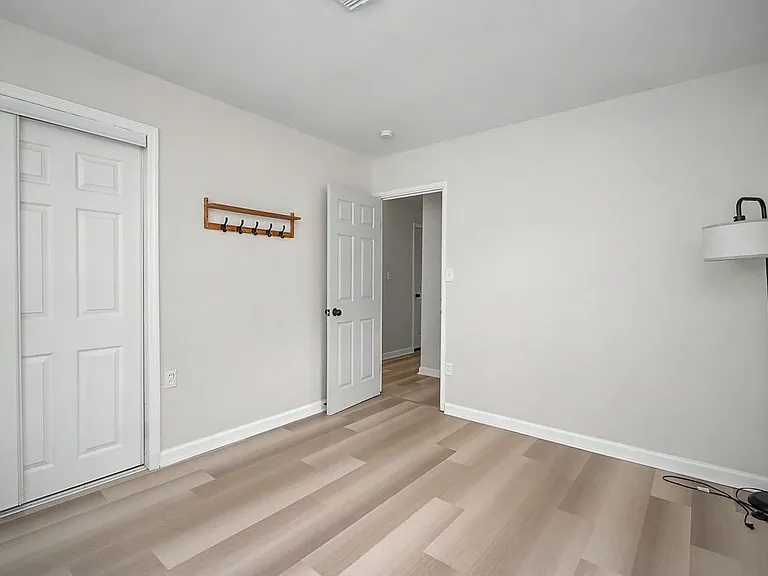 3324 Ainsworth Dr — Photo 17