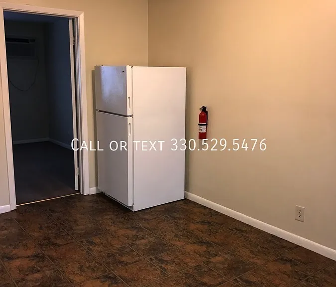 591 E Buchtel Ave — Photo 19