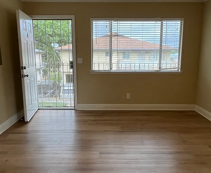 11543 Quartz Dr #4 — Photo 5